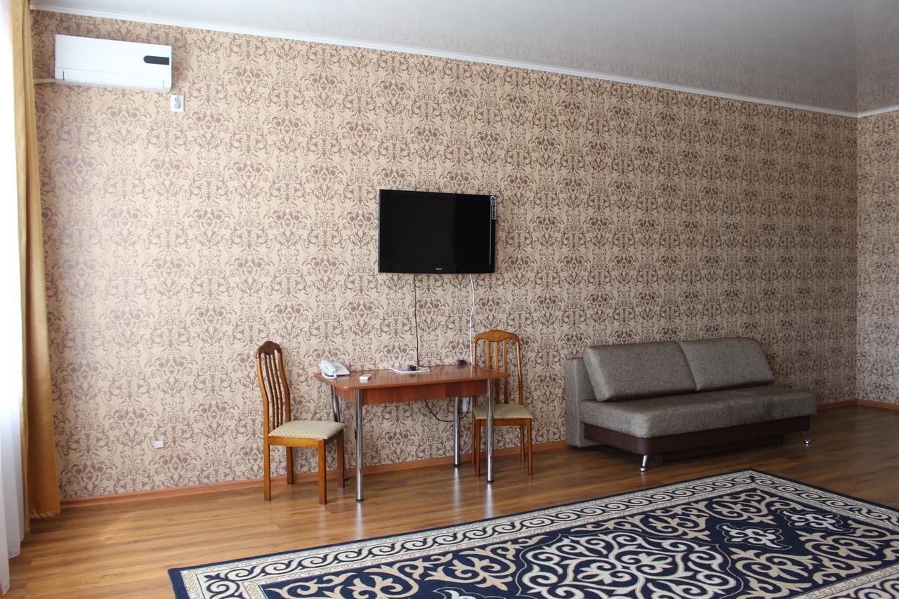 Отели типа «постель и завтрак» Hotel Tourist Павлодар-30
