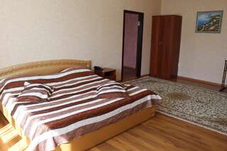Отели типа «постель и завтрак» Hotel Tourist Павлодар Люкс с 1 спальней-9